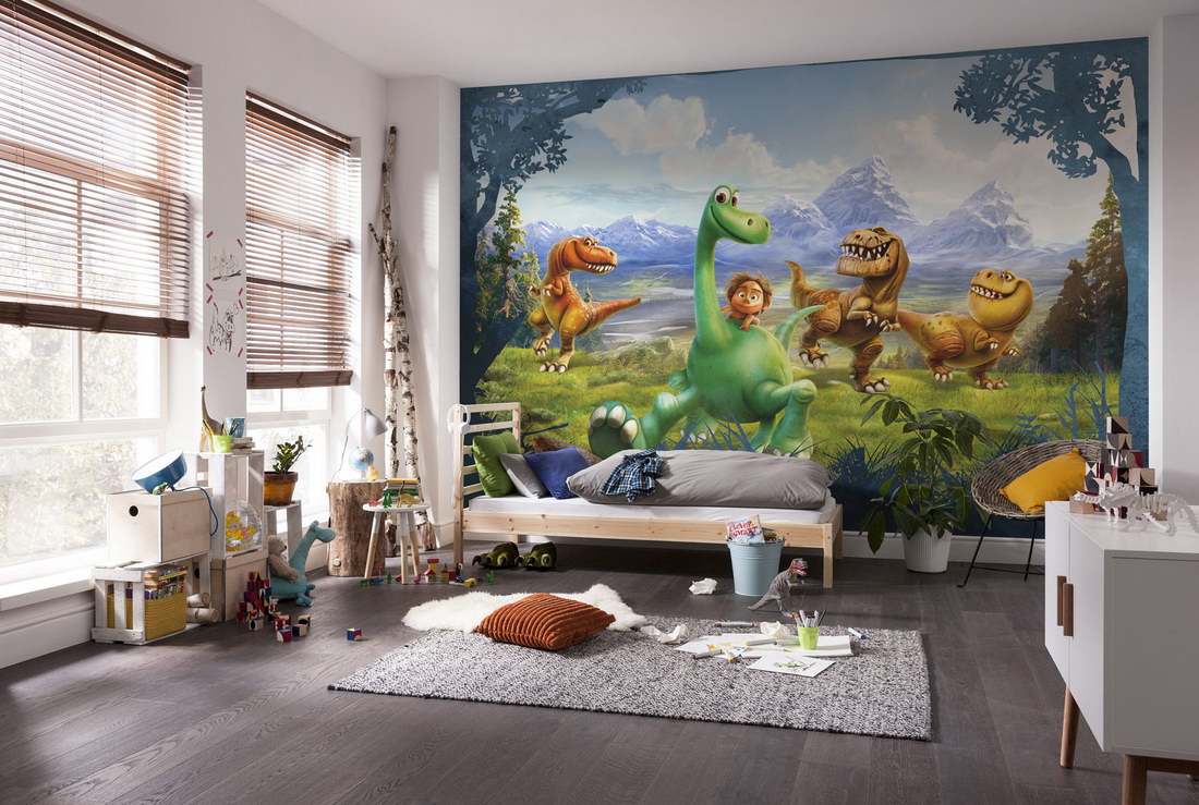 Детская комната с фотообоями на стене
